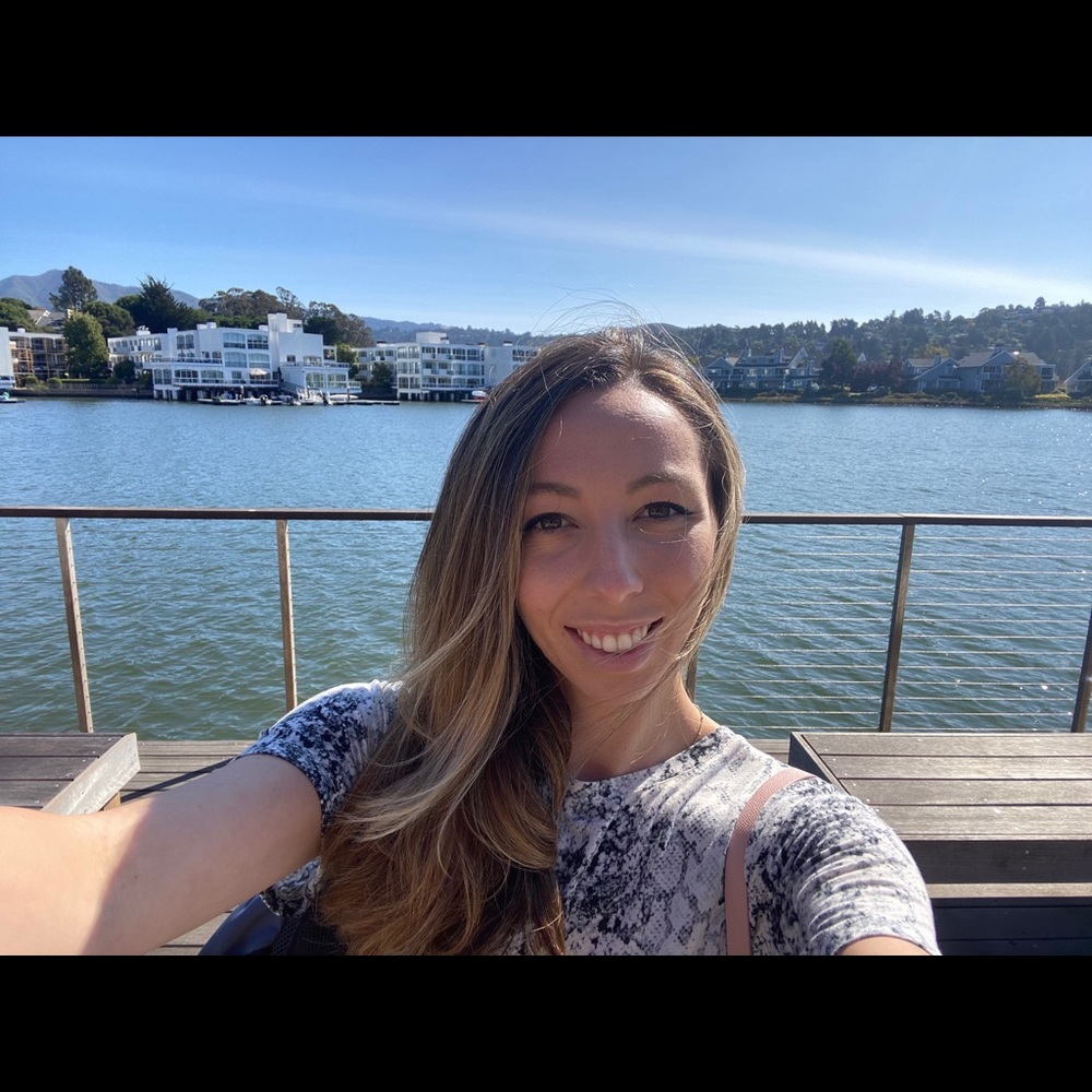 Meet your Posher, Hannah